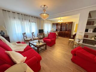 Appartement à Salesas - Foncalada - Campoamor. Piso en venta en centro, 3 dormitorios.