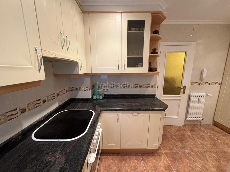 Foto b40d8e0f-7910-402a-8c34-b1609b7cd390. Appartamento con riscaldamento in Salesas - Foncalada - Campoamor Oviedo