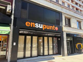 Local Comercial en Auditorio - Seminario - Parque de Invierno