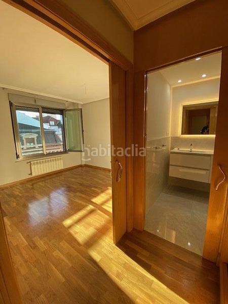 Foto 1d290f5a-177b-401f-a649-014ba3c02e32. Affitto appartamento con parcheggio in Salesas - Foncalada - Campoamor Oviedo