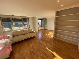 Lloguer Pis a Salesas - Foncalada - Campoamor. Piso en alquiler en centro, 2 dormitorios.