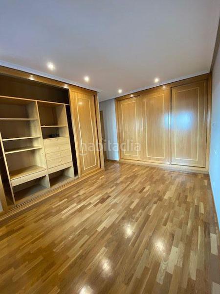 Foto 079aa225-dcec-4ee4-9ffb-9a328002c803. Rent flat with parking in Salesas - Foncalada - Campoamor Oviedo