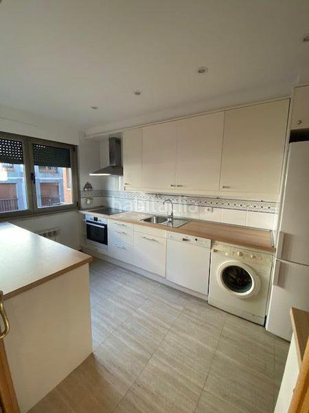 Foto b3c12c03-da91-4926-a39f-f17808e5a428. Rent flat with parking in Salesas - Foncalada - Campoamor Oviedo