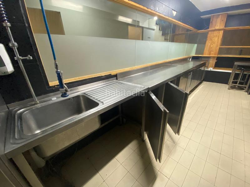 Foto c173b51a-ca24-425a-9211-3d114ab8e9b6. Alquiler local comercial local com. en alquiler en centro. en Oviedo