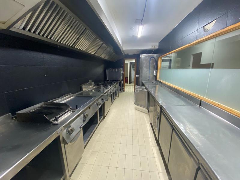 Foto 2b8e3343-9c45-4fe1-b11b-4e2888088576. Location local commercial dans Salesas - Foncalada - Campoamor Oviedo