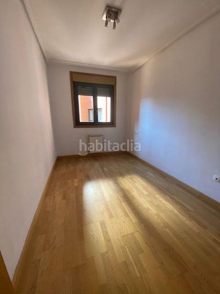 Foto 75c0590d-94b0-4e25-9906-4e0476b35764. Pis amb calefacció aparcament a Huca - La Cadellada Oviedo