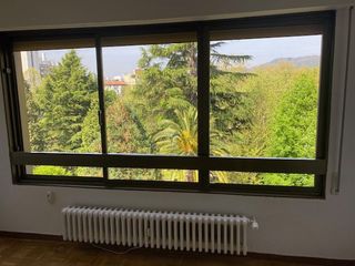 Rent Flat in Parque San Francisco - Uría. Piso en alquiler en centro, 3 dormitorios.