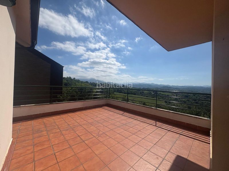 Foto a8d9ab3a-788f-4405-b4aa-909445f78ce9. Casa amb calefacció aparcament a Buenavista Oviedo
