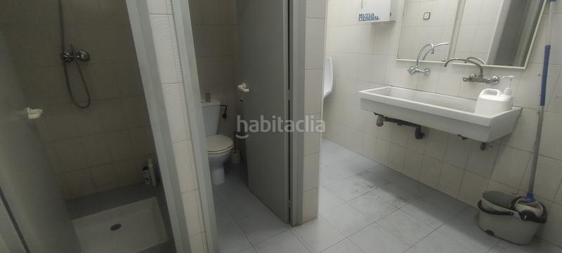 Foto 5a35cdc0-4de1-4761-938d-0b08b55fde85. Local comercial en La Roureda Viladecans