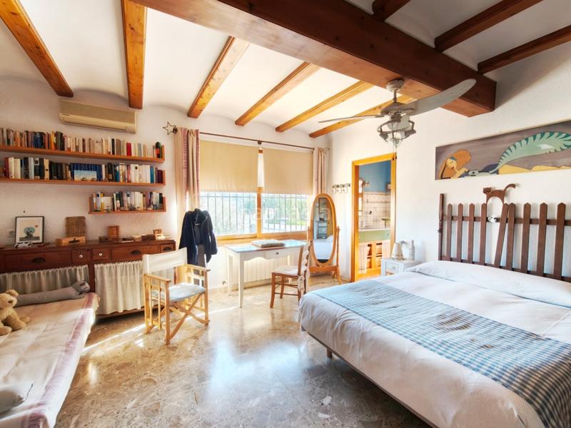 Foto 0b9b6d13-78b9-43a6-9f96-8891953c0c11. Chalet with heating parking pool in Centro Ciudad Xàbia