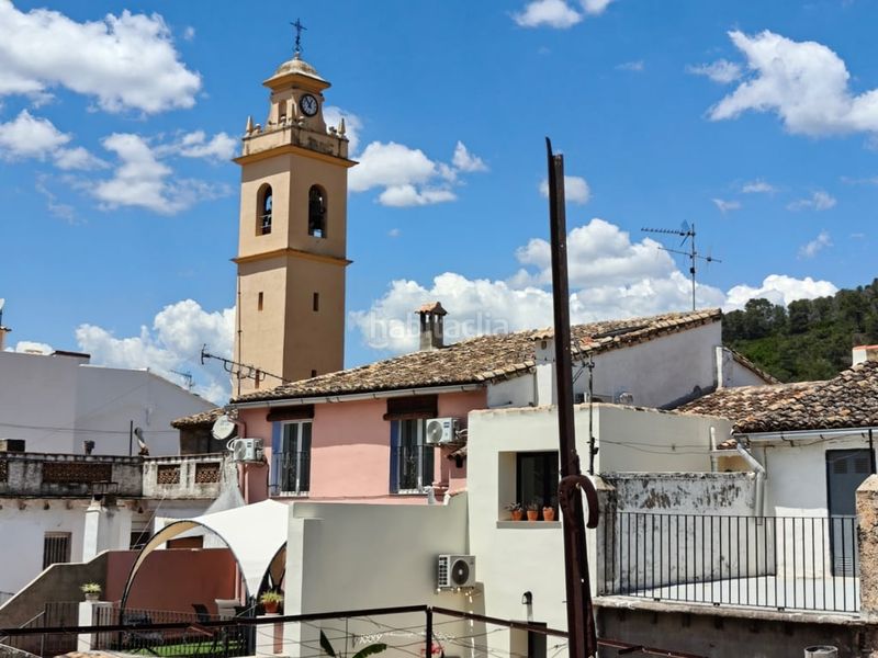 Foto df517181-2cf8-4ce3-bf01-15f42ad2fe75. Casa adossada a Atzúbia (L´)