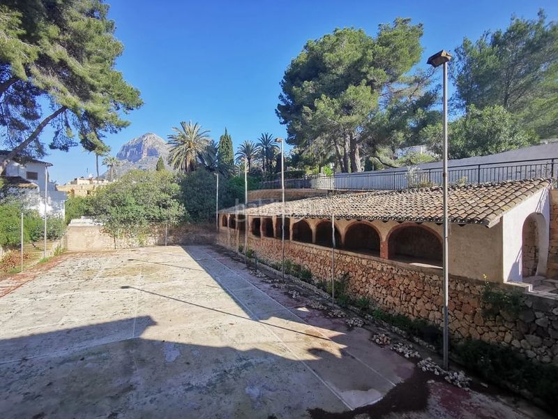 Foto caf43e0e-a5cb-4780-9469-32ff4f54bdbe. Casa amb piscina a Centro Ciudad Xàbia