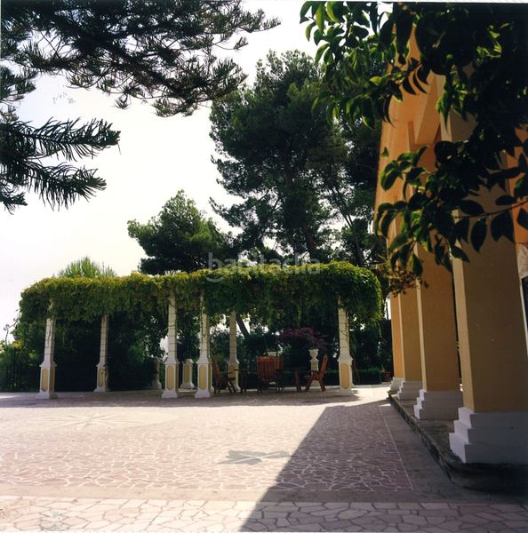 Foto a15fd360-e8a7-45a6-ae5c-ecd68271f730. Casa amb calefacció piscina a Pego