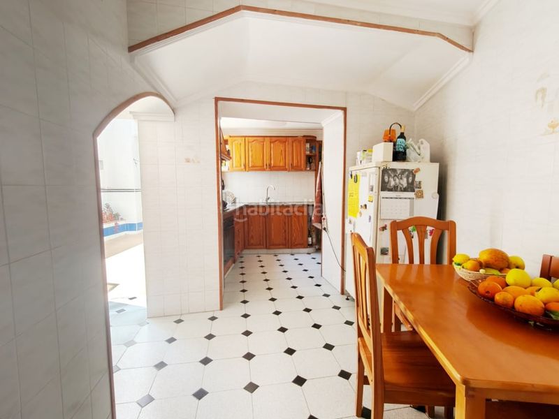 Foto aa6c302e-2ecf-413f-b89e-be6cb973f7df. Casa amb piscina a Atzúbia (L´)