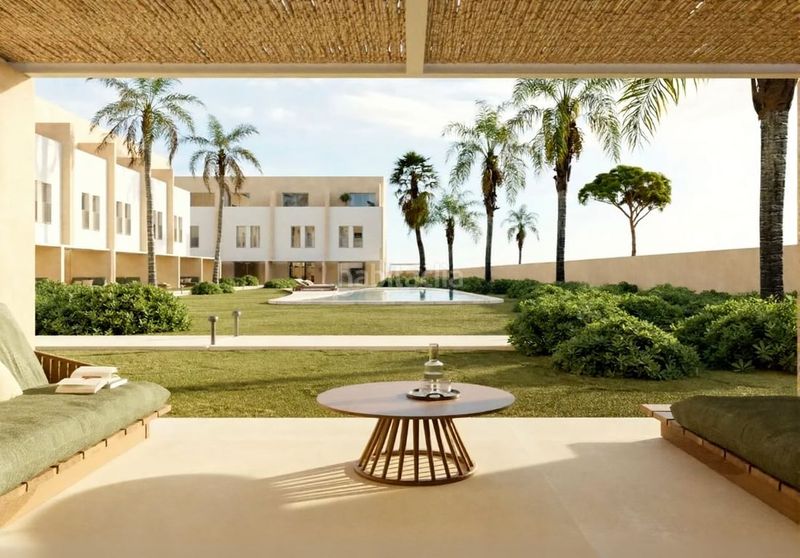 Foto 61eb55cc-0ec1-4a69-8ef6-d9b0a8b9ab29. Pis amb piscina a Centro Urbano Dénia