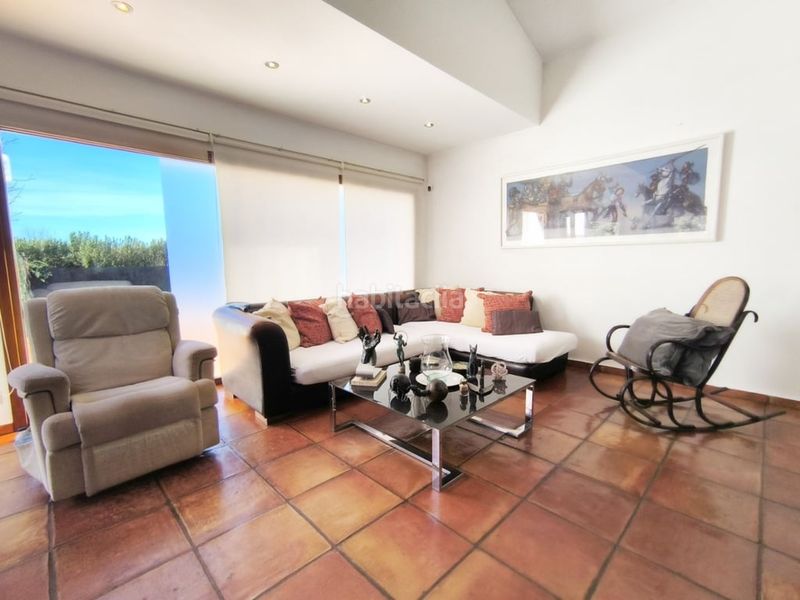 Foto cb46333f-235b-4f91-99a3-6a4d6e2979a8. Casa amb piscina a Ondara