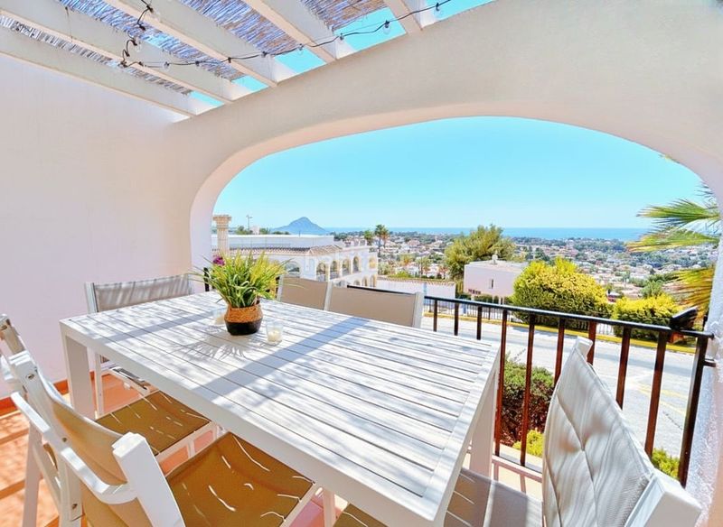 Foto 84441d86-6d23-46b3-a3b9-a954b5f96818. Pis amb piscina a Cometa Calp