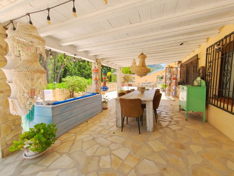 Foto 42a358f5-b0d8-4125-a996-cc8c4def9850. Casa amb aparcament piscina a Castell de Castells