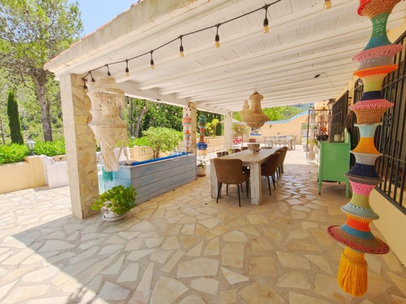 Foto 8d37d0c9-7436-45a5-9477-117de9decfcd. Casa amb aparcament piscina a Castell de Castells