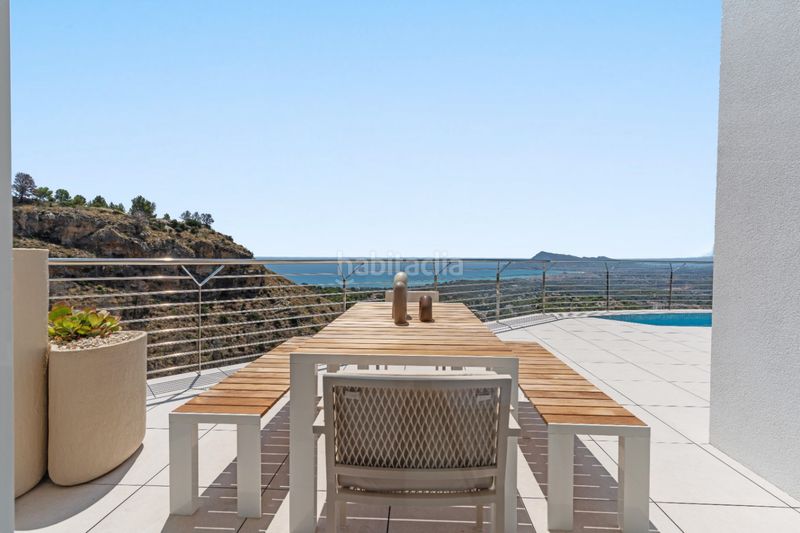 Foto f5c23ea8-4df0-48ed-b284-00de9df964f7. Casa amb piscina a Altea ciudad Altea