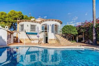 Maison  Ortenbach. Villa exclusiva en calpe piscina privada, vistas espectaculares