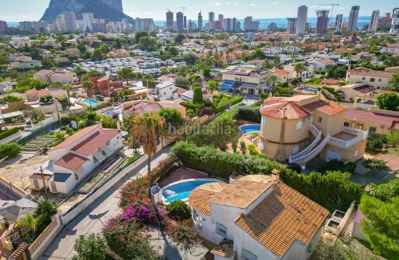 Foto 5eb83aae-905d-4b3b-b46e-3371bfe5b4a9. Casa amb piscina a Pueblo Calp