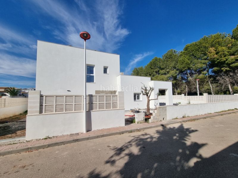 Foto 4af21104-1e86-4bdd-9b48-ad2c01045571. Haus mit pool in Poblets (els)