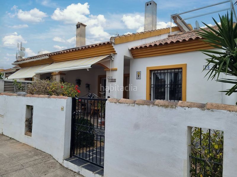 Foto 3f5b5611-63a6-4229-a147-b424e7f623b6. Casa aparellada a Verger (el)
