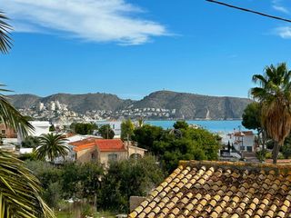 Casa  Mascara 10 10. Increible villa con vistas al mar para reformar en moraira  gran
