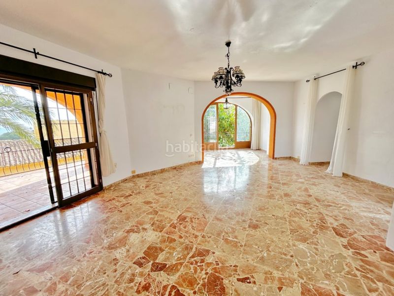 Foto 8139a98f-a931-446a-a73a-7594ddf2d1ea. Casa amb aparcament piscina a Casco Urbano Moraira