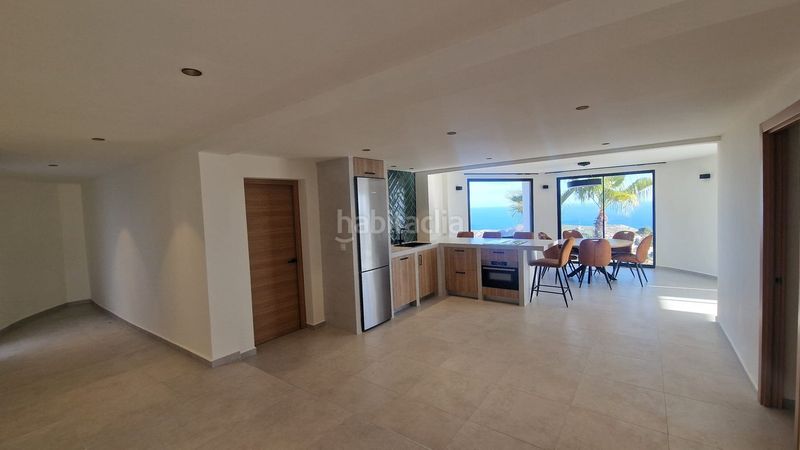 Foto aff77360-6d0c-4f83-9499-f0fe2fee3430. Casa amb piscina a La Granadella - Costa Nova Xàbia