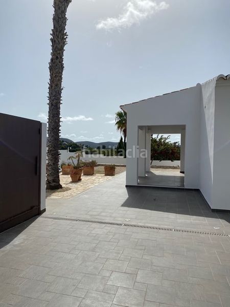 Foto b60c1aed-d18c-4331-ae78-71ae9461bf96. Casa amb piscina a Casco Urbano Moraira