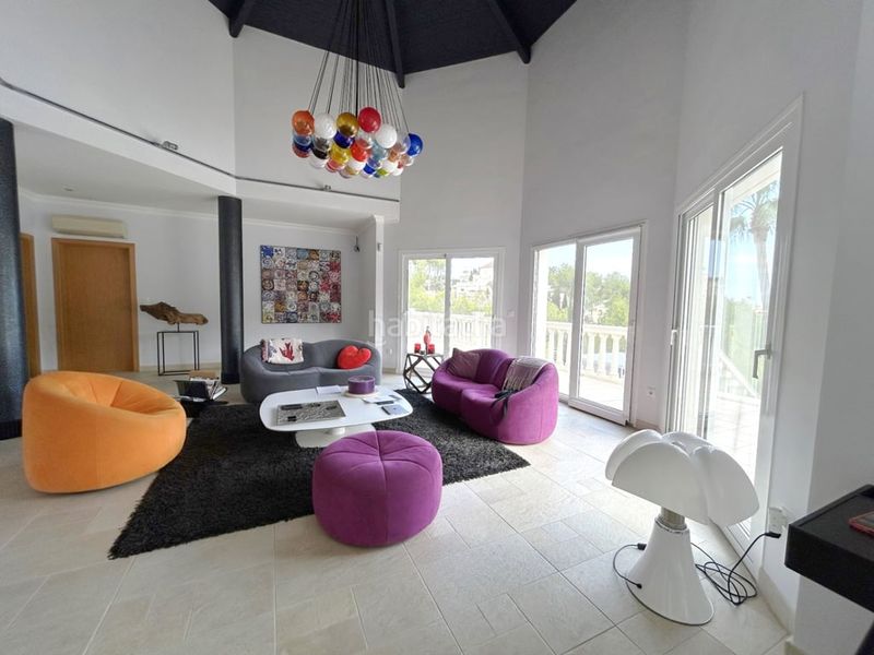 Foto 5fee3a7c-4d9c-420d-8c87-641ad3e54baf. Casa amb piscina a Centro Urbano Dénia