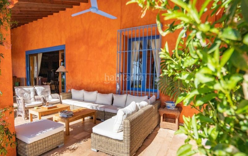 Foto 50cada7c-c976-4c87-b453-c464dfd8a023. Casa amb piscina a Altea la vella Altea