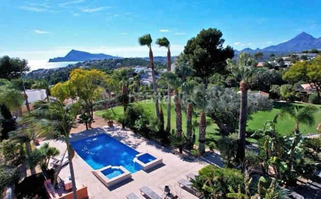 Foto 899b0a27-3ff8-486e-a7ca-74e691fe983e. Casa amb piscina a Altea la vella Altea