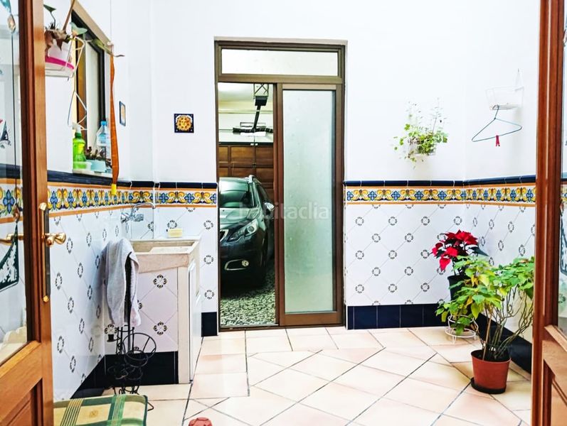 Foto f1953d36-e1d3-4573-b171-bb9242ef56cc. Casa  a la venta en Oliva pueblo Oliva