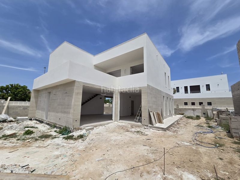 Foto 5c530b63-5e03-40bd-84ba-711568fb591a. Casa con piscina in Poblets (els)