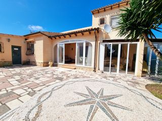 Casa  Partida barranquets carrer 35 11. Casa independiente en parcela de 400 m en ubicación privilegiada