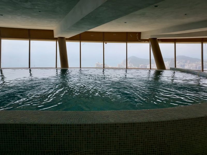 Foto 56521db4-45e6-4d2c-8915-a2cc8237e066. Apartament amb aparcament piscina a Levante Alto Benidorm