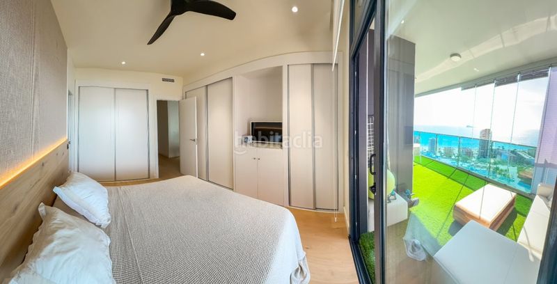 Foto 5e0304ed-4a35-41e0-ab2f-666f57d1d767. Apartament amb aparcament piscina a Levante Alto Benidorm