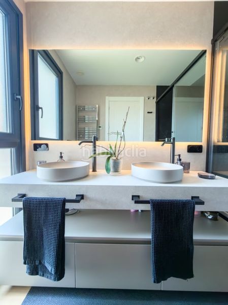Foto 764cf196-35a5-4ea9-9938-c5370e3f5b00. Apartament amb aparcament piscina a Levante Alto Benidorm