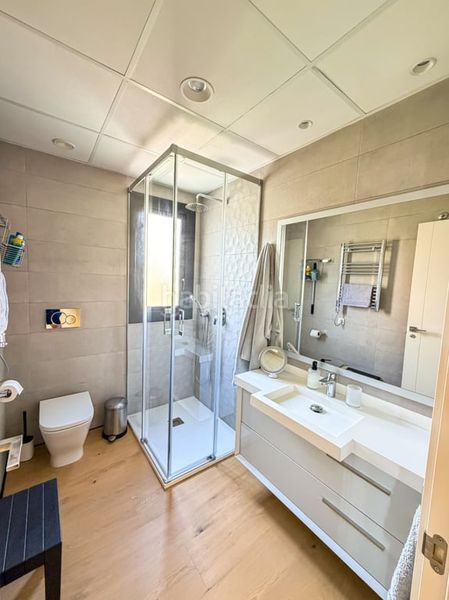 Foto b401774a-5a6c-4d16-9df5-81e15ce470c1. Apartament amb aparcament piscina a Levante Alto Benidorm