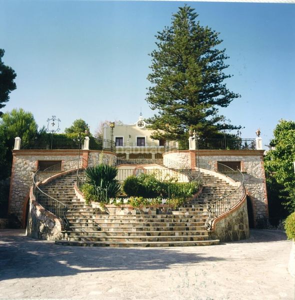 Foto 5cd75e51-6fdc-4206-a24f-e5d3b5817dd7. Casa amb piscina a Pego