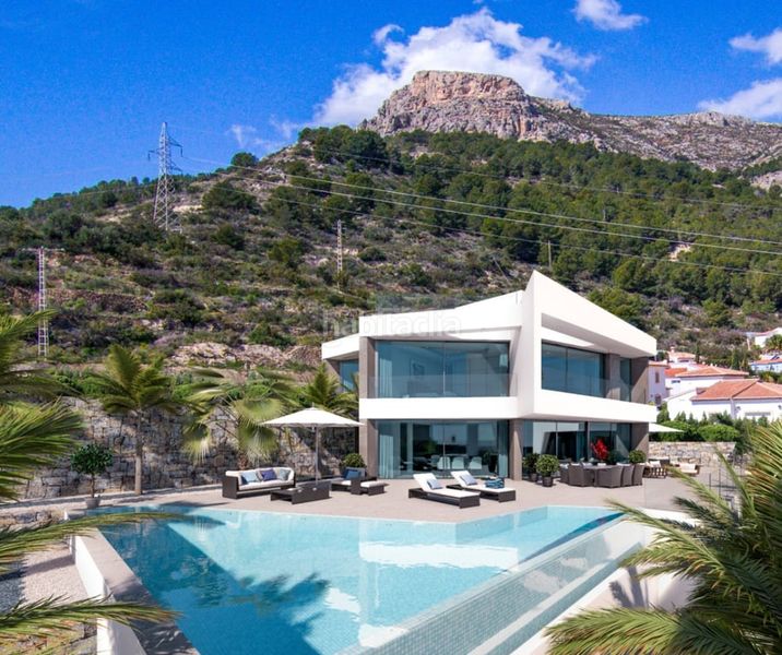 Foto 67888b45-2774-49bd-b8b4-b36b3dc336d0. Casa amb aparcament piscina a Pueblo Calp