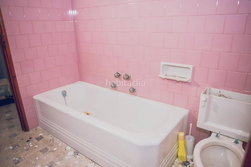 Foto bc445a79-d801-4ee9-8393-5b6af4049527. Casa amb piscina a Pego