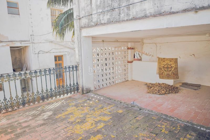 Foto d4337c7c-72ff-4ccc-a633-67515e2aa82a. Casa amb piscina a Pego