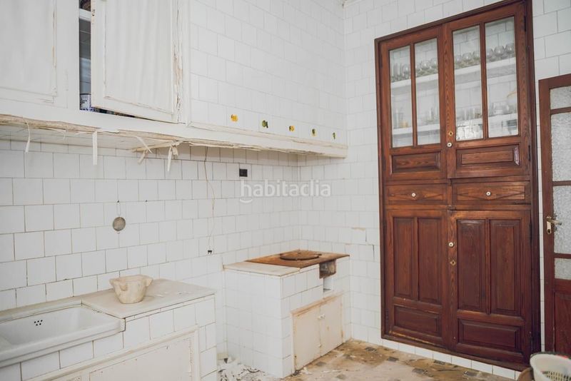 Foto e38877ec-3651-43f9-bc22-524bf74f205b. Casa amb piscina a Pego