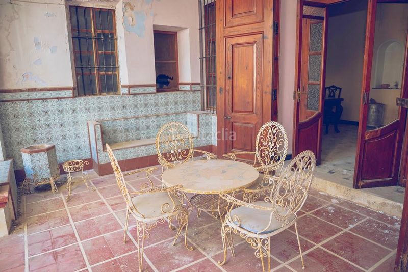 Foto e9f77af9-84b3-4eef-9280-cd7d5186de17. Casa amb piscina a Pego