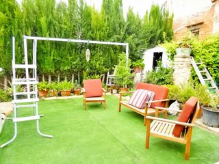 Casa en Albaida. Casa con 5 habitaciones con piscina, calefacción, aire acondicio