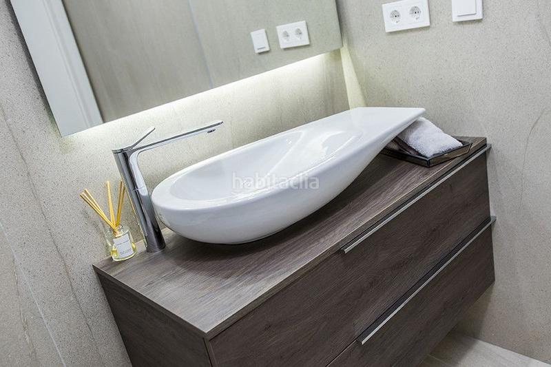 Foto 0b3d2864-62bc-4560-84ee-9028507ceeb7. Ático exclusivo atico de lujo en primera línea de playa . en Estepona